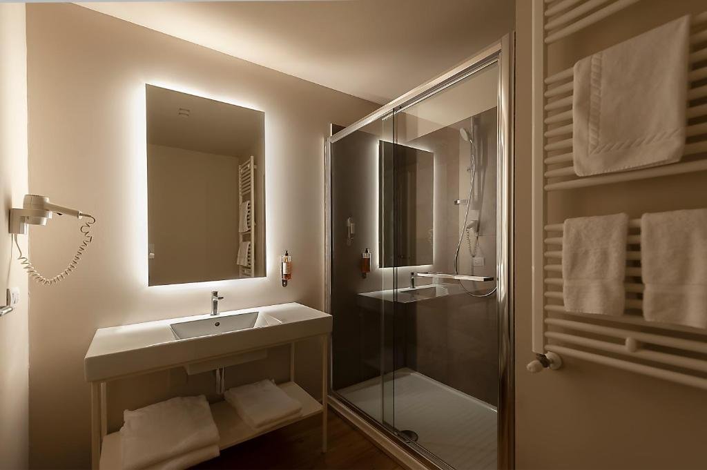 Gallery image 17738