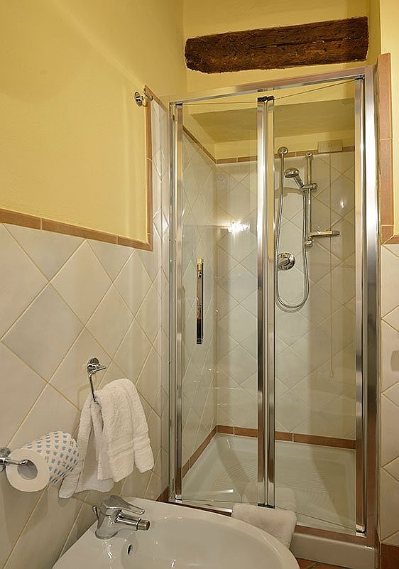 bathroom cute stylish Tuscan decorated special modern