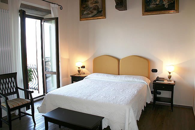 suite_32_camera01
