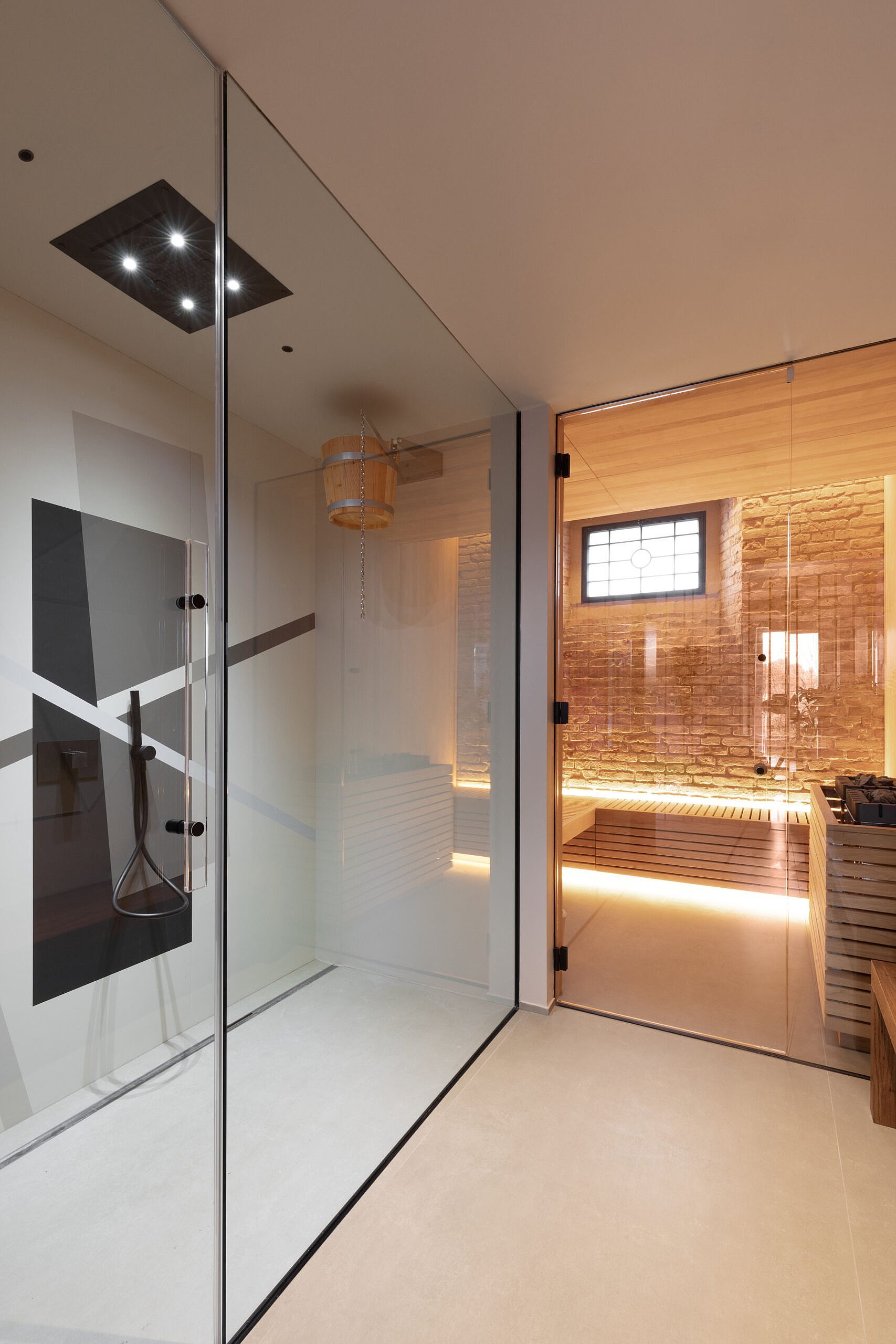 Venue image 902