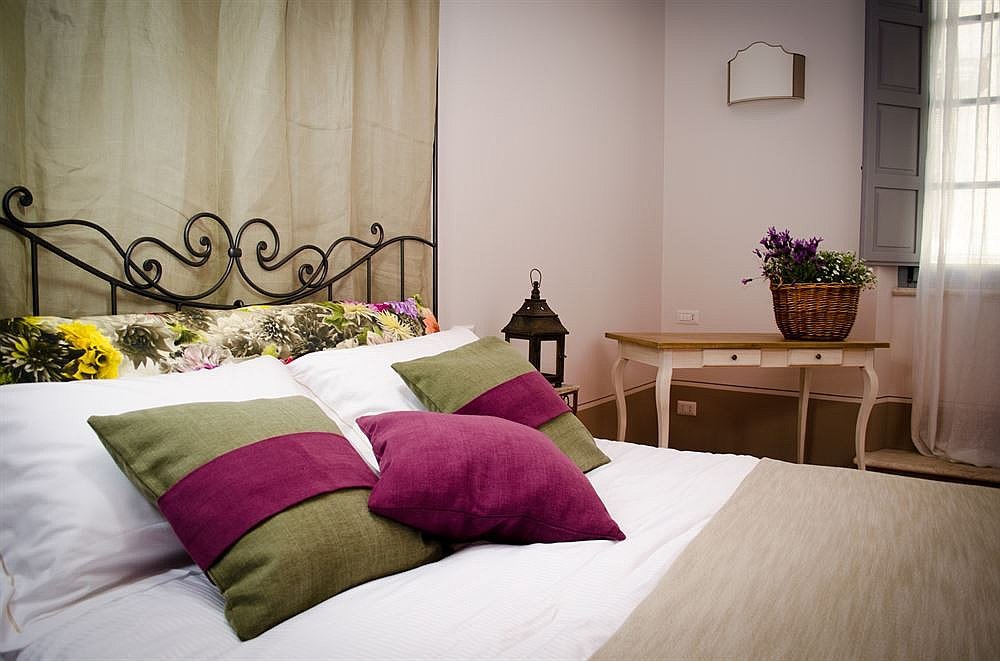 Posh Penthouse in Tuscany smartway bedroom