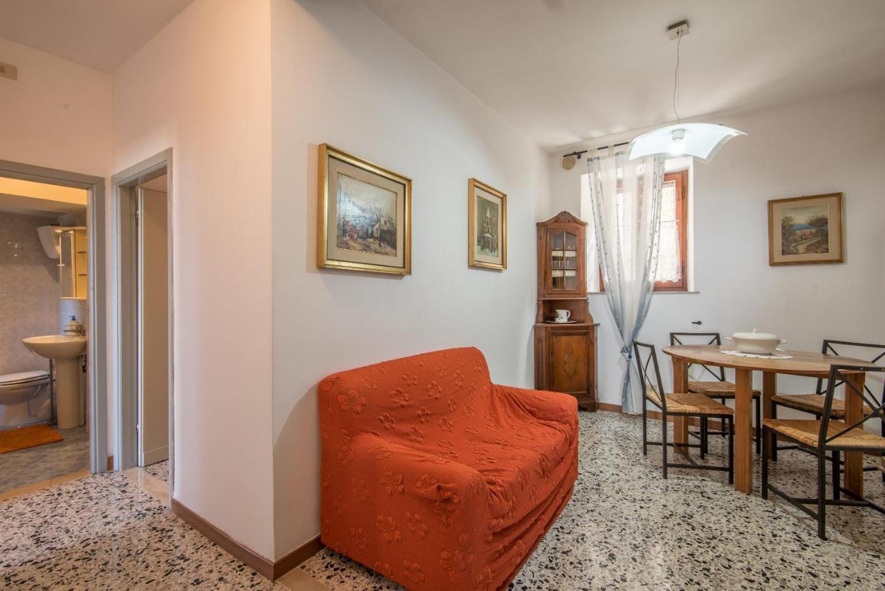 Gallery image 16002