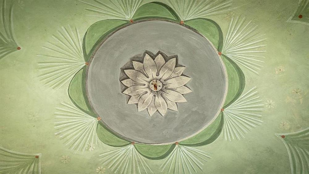 Historical Renaissance Palace Smartway detail