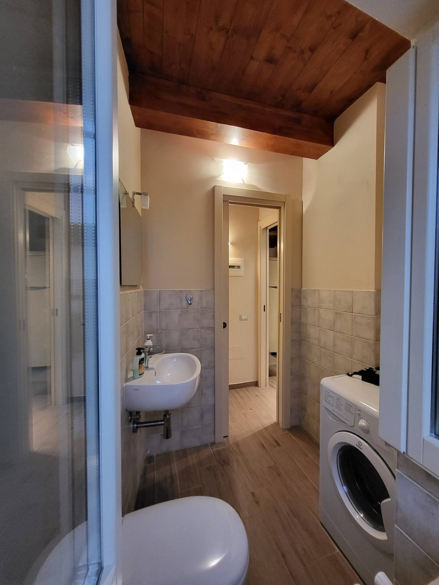 Gallery image 15438