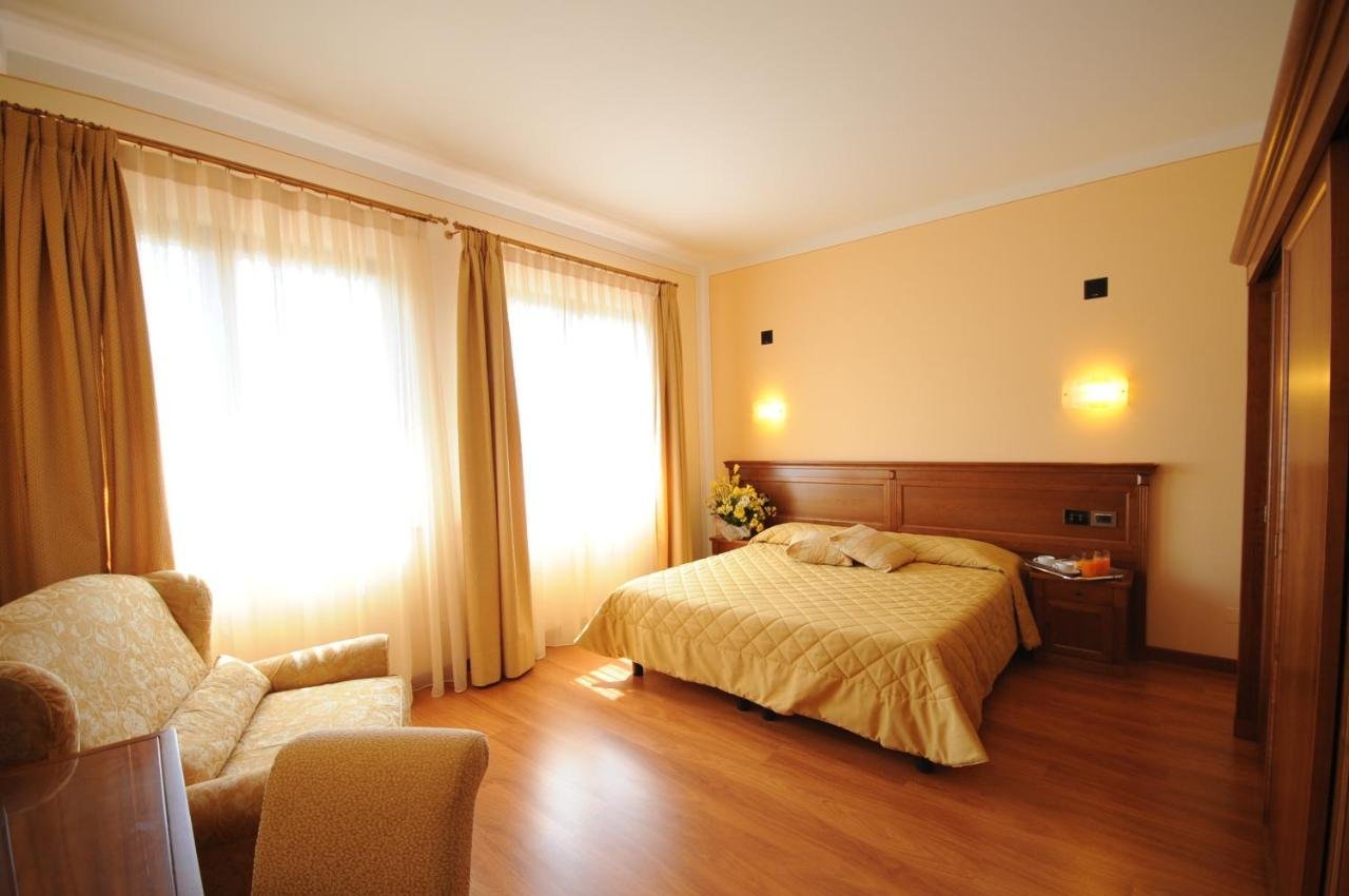 Gallery image 16358