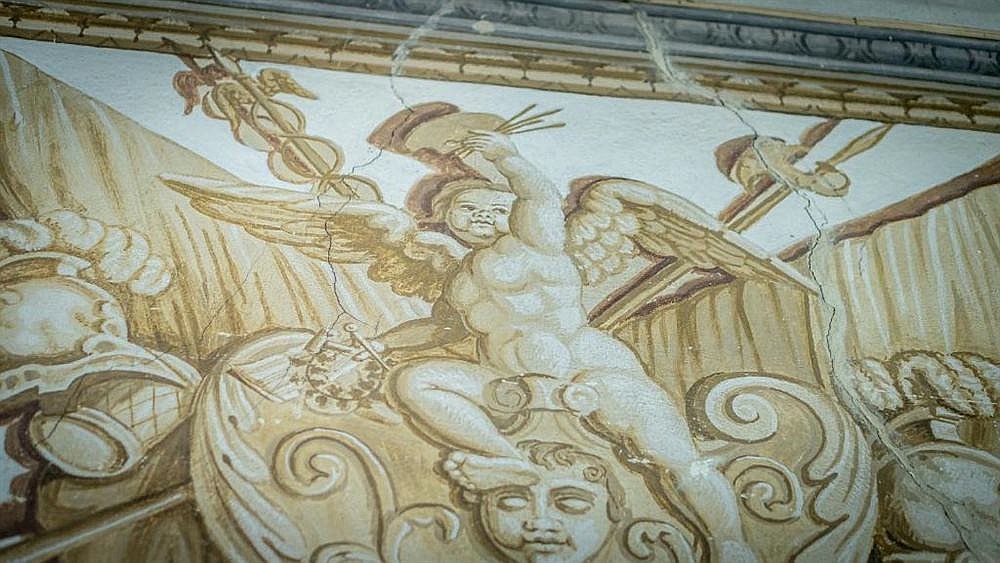 Historical Renaissance Palace Smartway detail 2