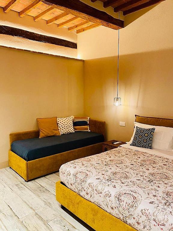 bedroom_2
