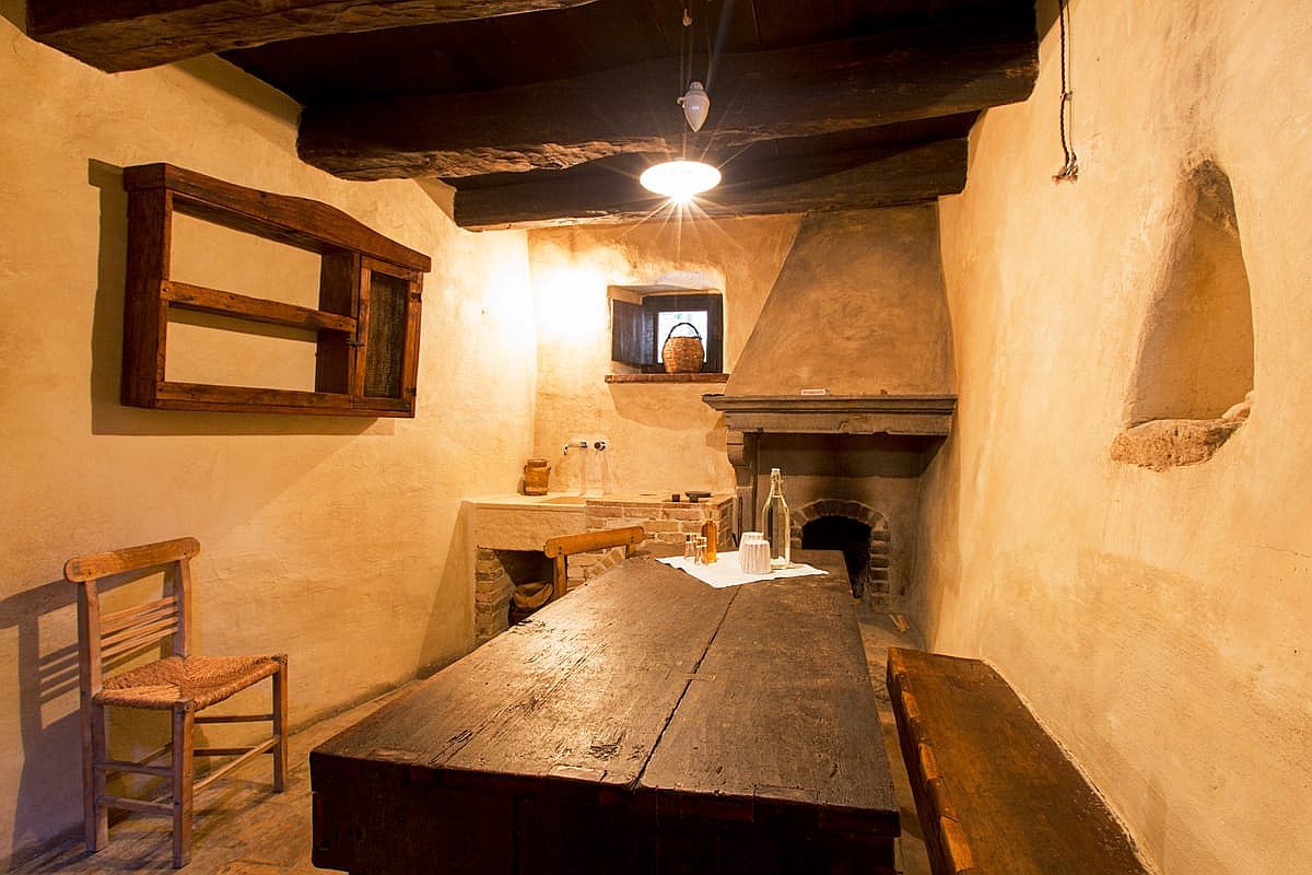 Venue image 220