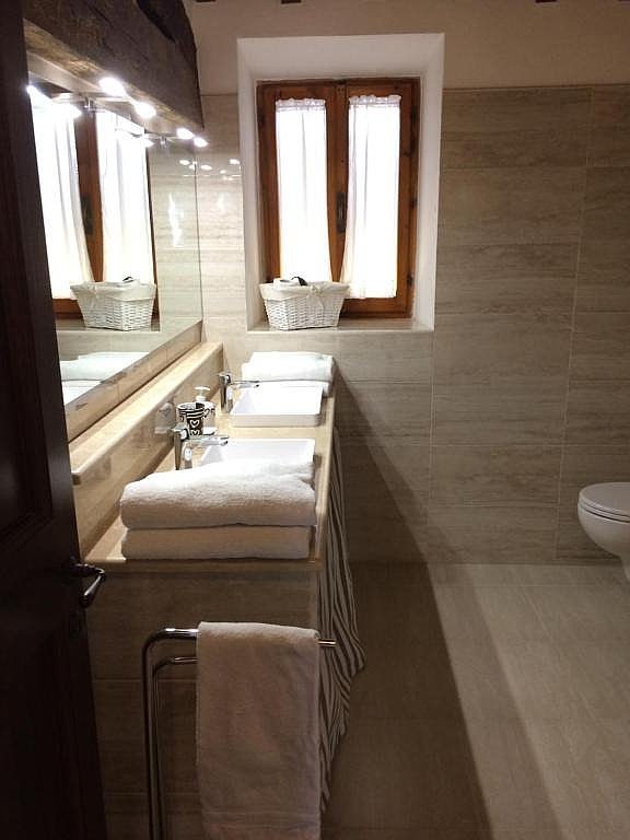 Gallery image 8641
