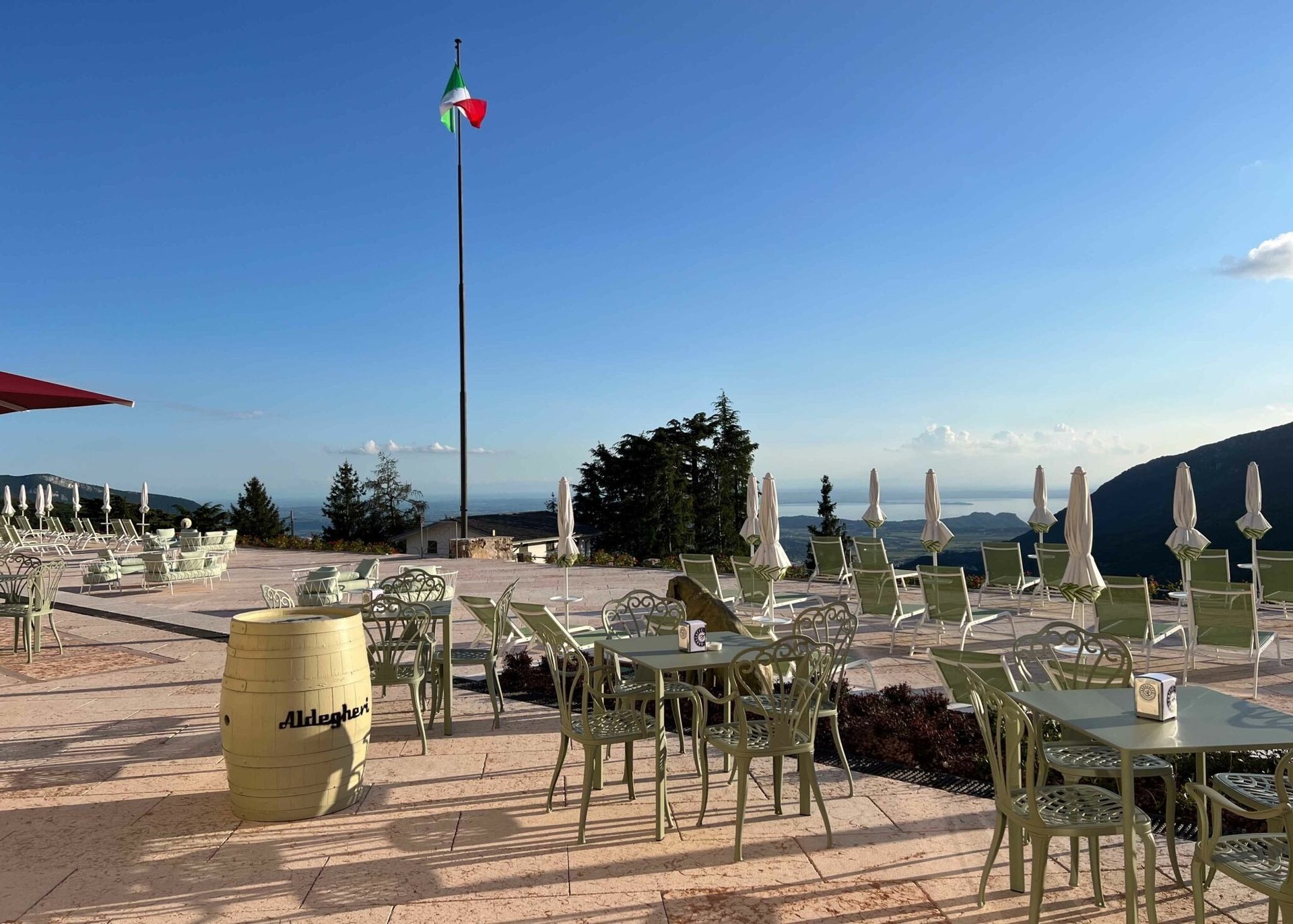 Venue image 1561