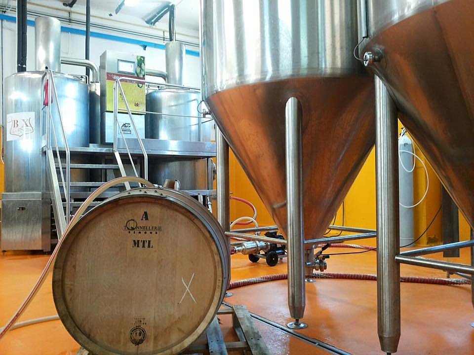 Sale of craft beer with delivery service barrel smartway